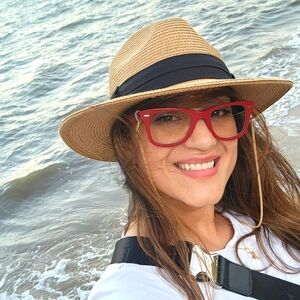 Meet your Posher, Sara